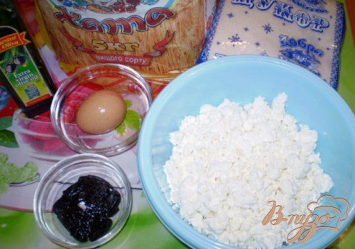 Сырники с черносливом Сырники с черносливом