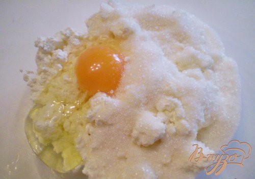 Сырники с маком и курагой Сырники с маком и курагой