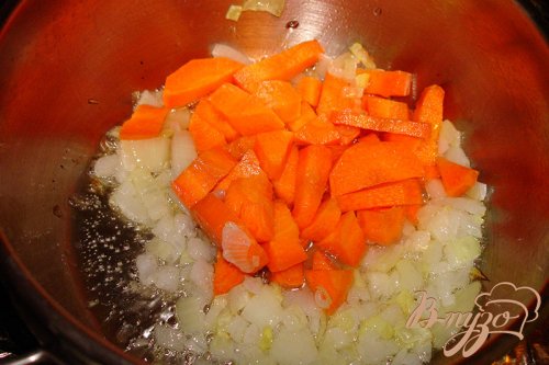 Суп из кабачков с гренками Суп из кабачков с гренками