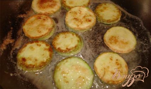 Закусочные кабачки с орехом Закусочные кабачки с орехом