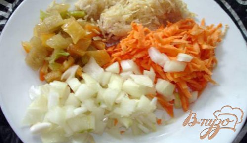 Сырный суп с ветчиной, сельдереем и другими овощами Сырный суп с ветчиной, сельдереем и другими овощами