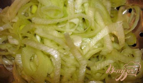 Салат из редиса и овощей с томатным соусом Салат из редиса и овощей с томатным соусом