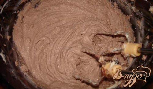 Сметанный торт с кофейно-масленным кремом и арахисом Сметанный торт с кофейно-масленным кремом и арахисом