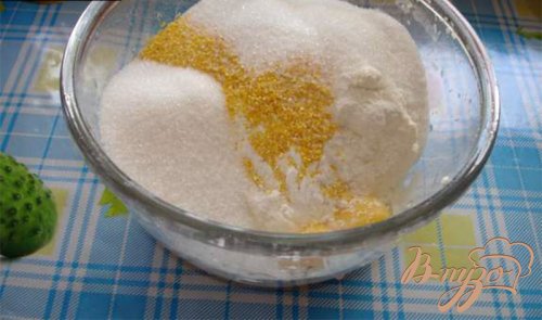 Творожно-кукурузная запеканка с кленовым сиропом Творожно-кукурузная запеканка с кленовым сиропом
