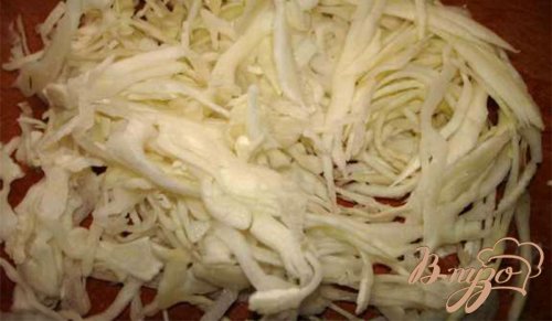 Салат из белокочанной капусты с курицей Салат из белокочанной капусты с курицей