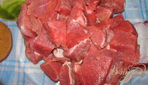 Тушеное мясо с сельдереем и морковью Тушеное мясо с сельдереем и морковью