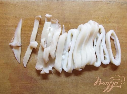 Рис восточный с кальмаром Рис восточный с кальмаром