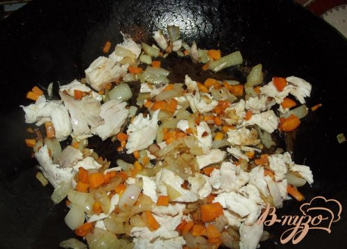 Спагетти с курицей и заправкой из овощей Спагетти с курицей и заправкой из овощей