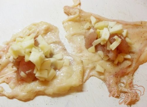 Мешочки с курицей и яблоками Мешочки с курицей и яблоками