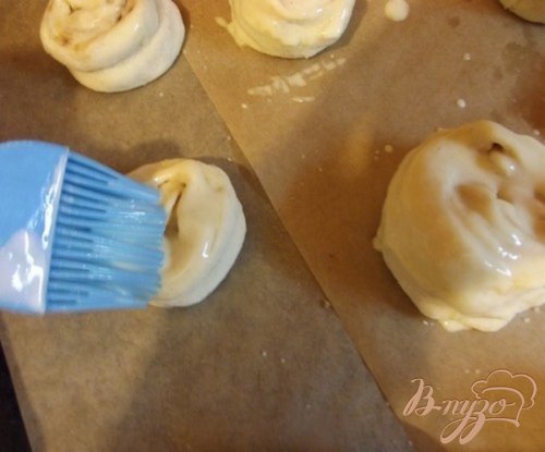 Булочки с корицей и изюмом Булочки с корицей и изюмом
