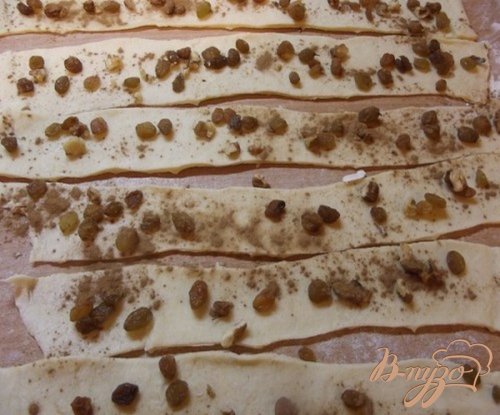 Булочки с корицей и изюмом Булочки с корицей и изюмом