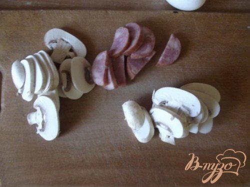 Яичница с шампиньонами Яичница с шампиньонами