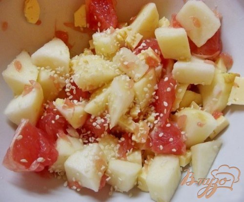 Салат фруктовый с сыром Салат фруктовый с сыром