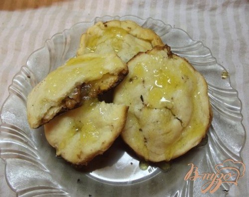 Песочное печенье с грецким орехом и медом Песочное печенье с грецким орехом и медом