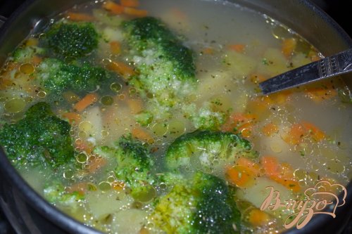 Суп с брокколи и сыром Суп с брокколи и сыром