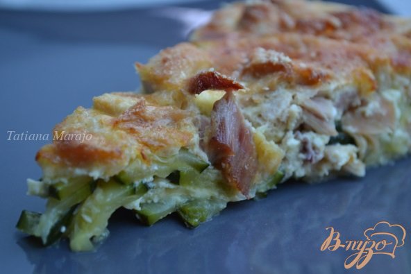 Открытый пирог с цукини и копченой курицей Открытый пирог с цукини и копченой курицей