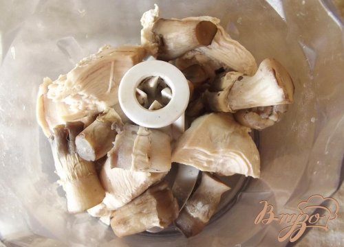 Шампиньоны фаршированные курицей Шампиньоны фаршированные курицей