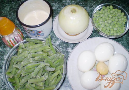 Салат со стручковой фасолью и зеленым горошком Салат со стручковой фасолью и зеленым горошком