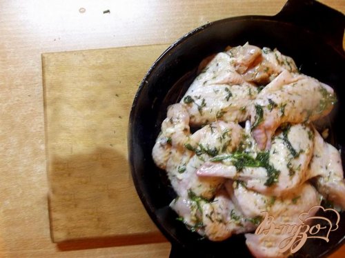 Куриные крылышки в кислом маринаде Куриные крылышки в кислом маринаде