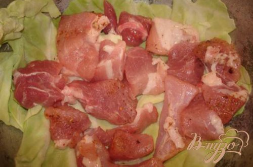 Мясо под капустным листом Мясо под капустным листом