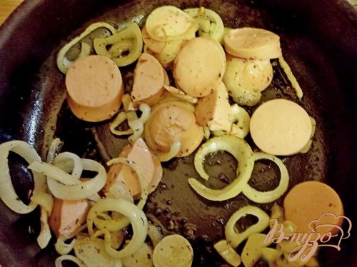 Сардельки с луком к пиву Сардельки с луком к пиву