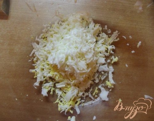 Цитрусовый салат с яйцами и ореховым соусом Цитрусовый салат с яйцами и ореховым соусом