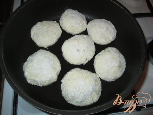 Сырники с яблоками Сырники с яблоками
