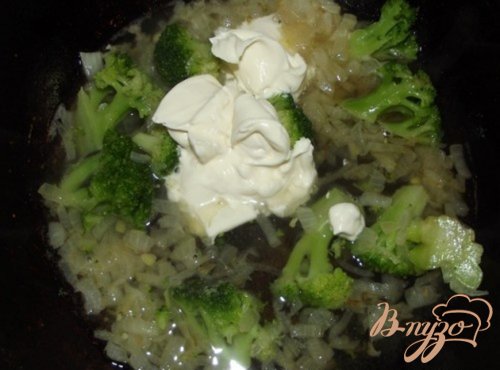 Макароны под соусом из брокколи Макароны под соусом из брокколи