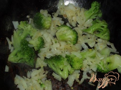 Макароны под соусом из брокколи Макароны под соусом из брокколи