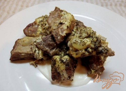 Мясо запеченное слоями с горчицей и луком Мясо запеченное слоями с горчицей и луком