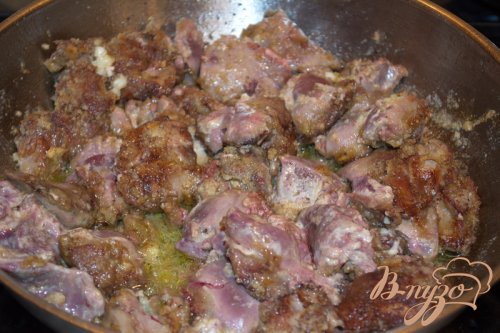 Печень куриная с томатном соусе Печень куриная с томатном соусе