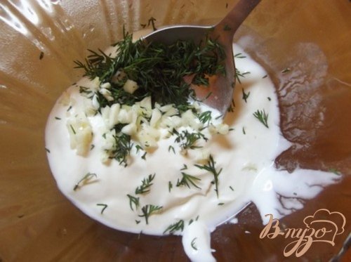 Куриная грудка под чесночным соусом Куриная грудка под чесночным соусом