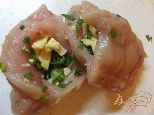 Куриные кармашки с зеленью и сыром Куриные кармашки с зеленью и сыром