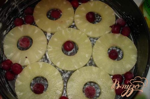 Английский пирог с ананасом и вишней Английский пирог с ананасом и вишней