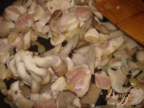 Паєлья с курицей и грибами Паєлья с курицей и грибами