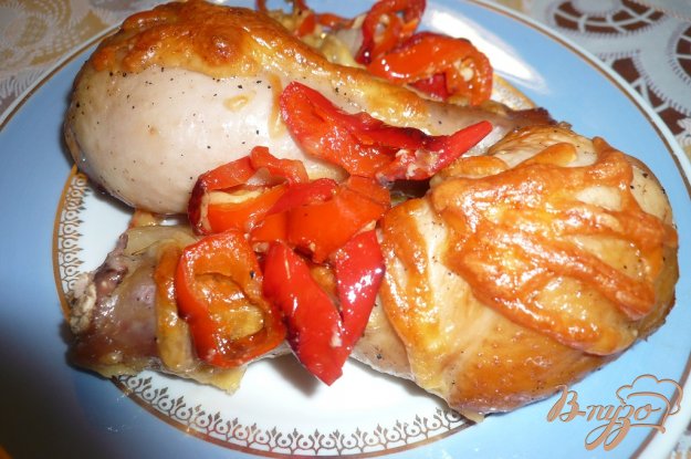 курячі гомілки запечені з болгарським перцем. як приготувати з фото