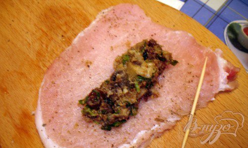 Мясные рулетики с начинкой Мясные рулетики с начинкой