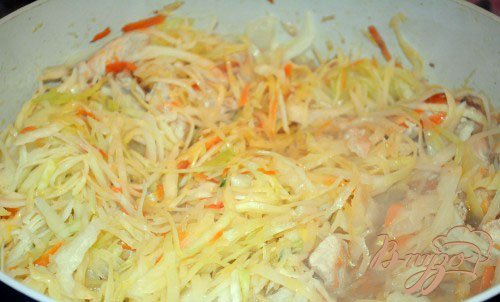 Тушеная капуста с куриной грудкой Тушеная капуста с куриной грудкой