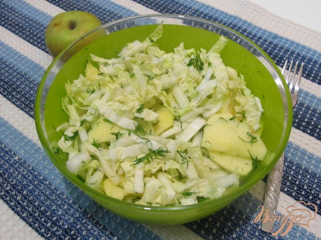 салат з пекінської капусти і яблуком. як приготувати з фото