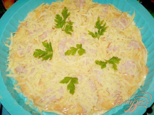 Пицца с колбасой и сыром Пицца с колбасой и сыром