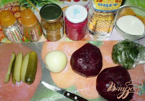 Салат свекольный с хреном, огурцом и горчицей Салат свекольный с хреном, огурцом и горчицей