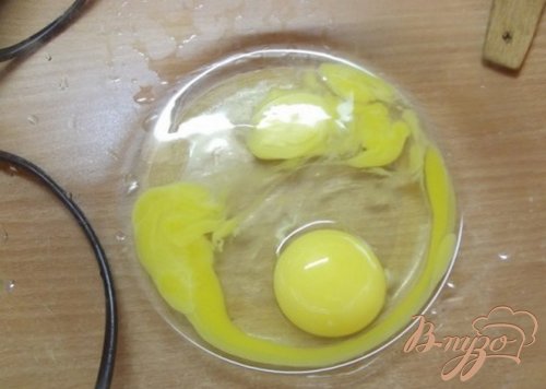 Блинчики со сливочным соусом и клубникой Блинчики со сливочным соусом и клубникой