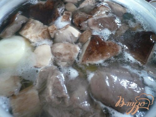 Суп-пюре из грибов и картофеля Суп-пюре из грибов и картофеля