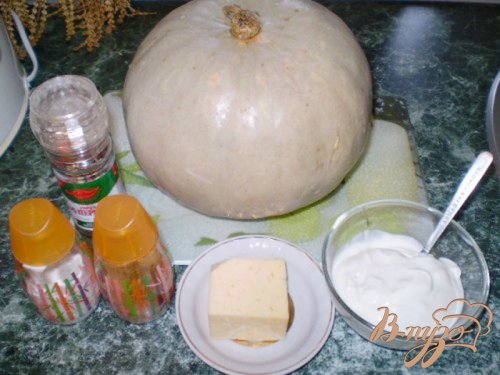 Тыква с чесноком и сметаной под сыром Тыква с чесноком и сметаной под сыром