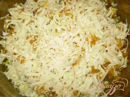 Тыква с чесноком и сметаной под сыром Тыква с чесноком и сметаной под сыром