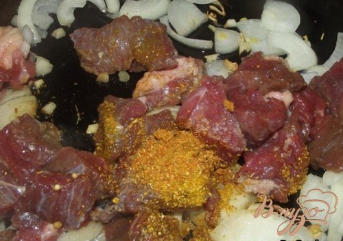 Тушеная капуста с грецкими орехами Тушеная капуста с грецкими орехами