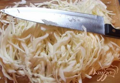 Тушеная капуста с грецкими орехами Тушеная капуста с грецкими орехами