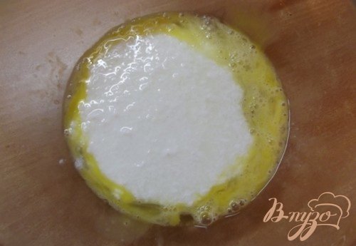 Пицца закрытая мясная с зеленью Пицца закрытая мясная с зеленью