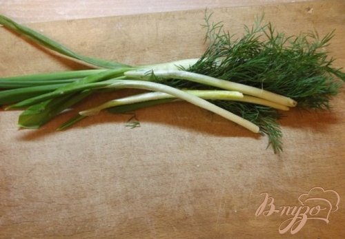 Пицца закрытая мясная с зеленью Пицца закрытая мясная с зеленью