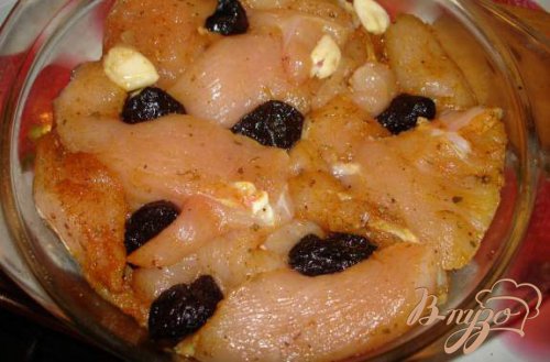 Курица с черносливом в банке(стеклянной кастоюле) Курица с черносливом в банке(стеклянной кастоюле)